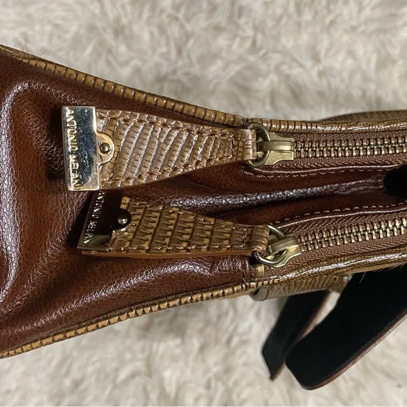 Antonio Melani Chic Brown Leather Bag - Picture 10 of 13